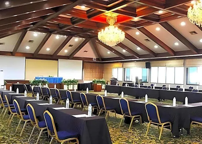 ホテル Pinehurst Golf Club And バンコク都